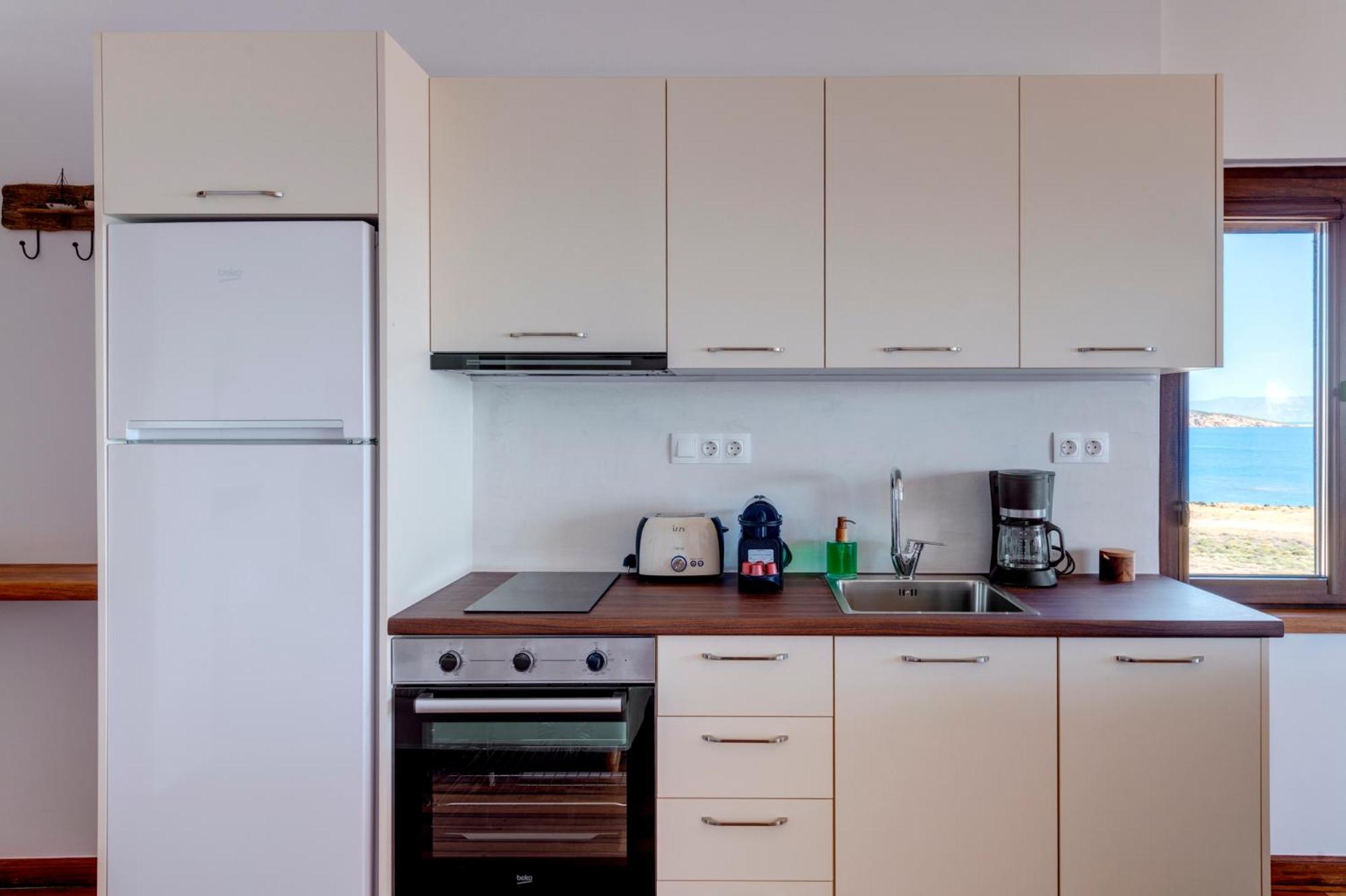 Lalari Beach Suites Vári Kültér fotó