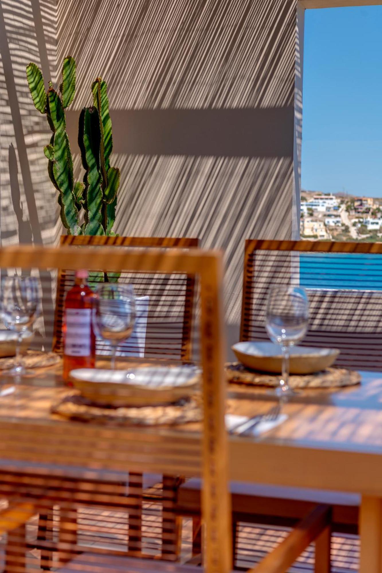 Lalari Beach Suites Vári Kültér fotó