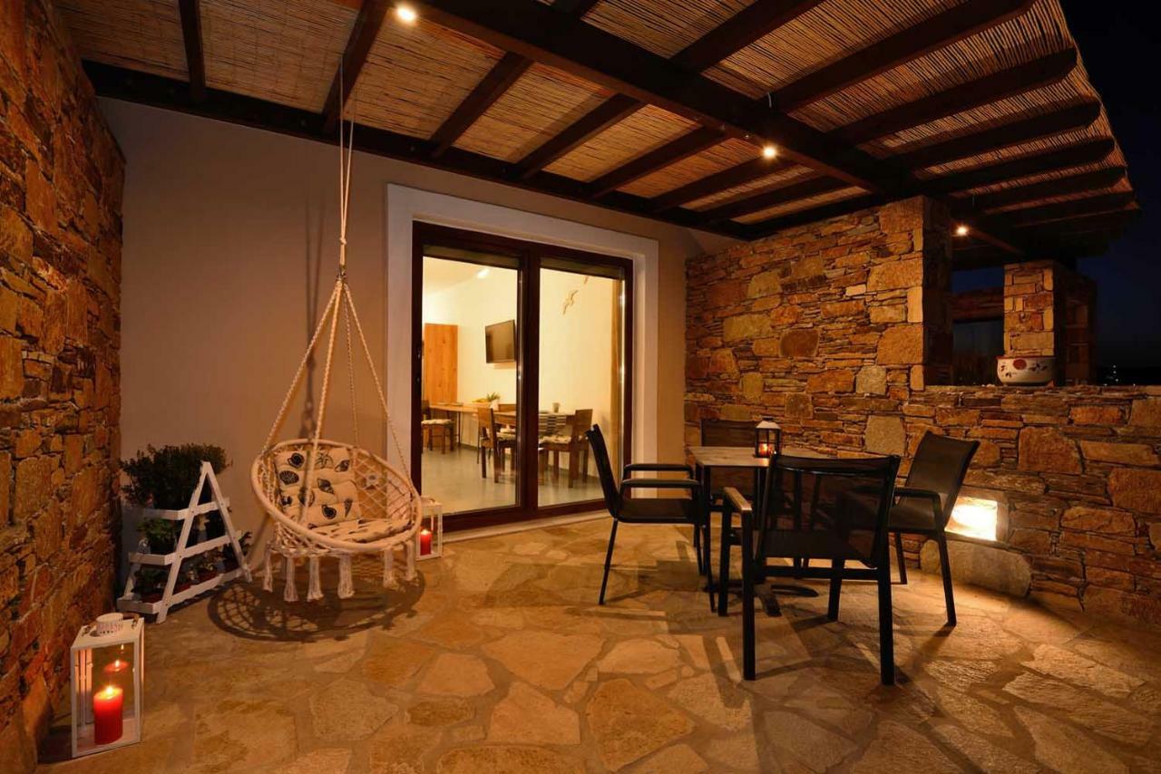Lalari Beach Suites Vári Kültér fotó