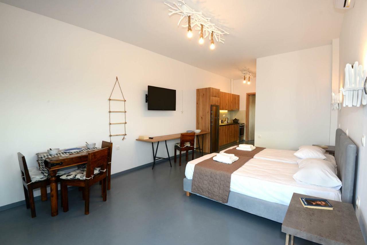 Lalari Beach Suites Vári Kültér fotó