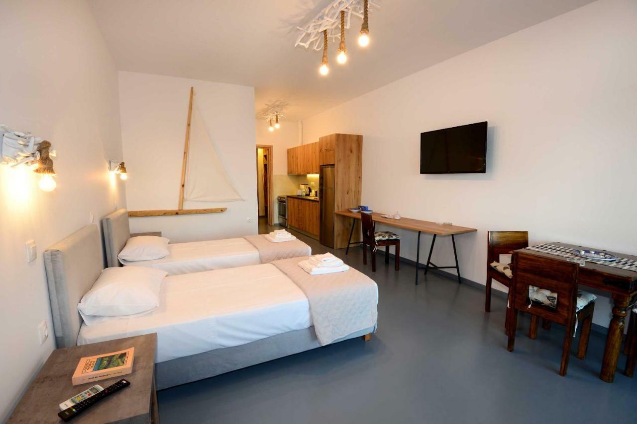 Lalari Beach Suites Vári Kültér fotó
