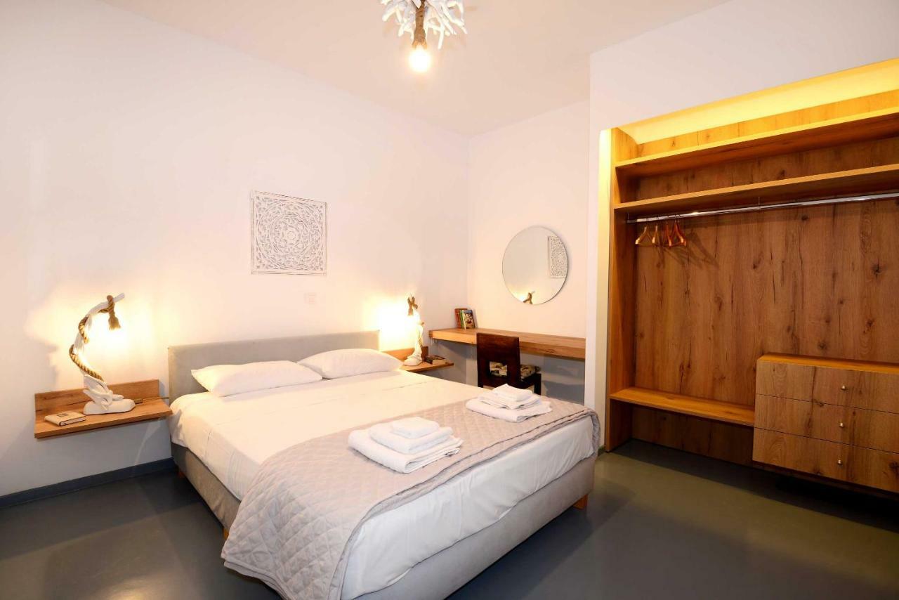 Lalari Beach Suites Vári Kültér fotó